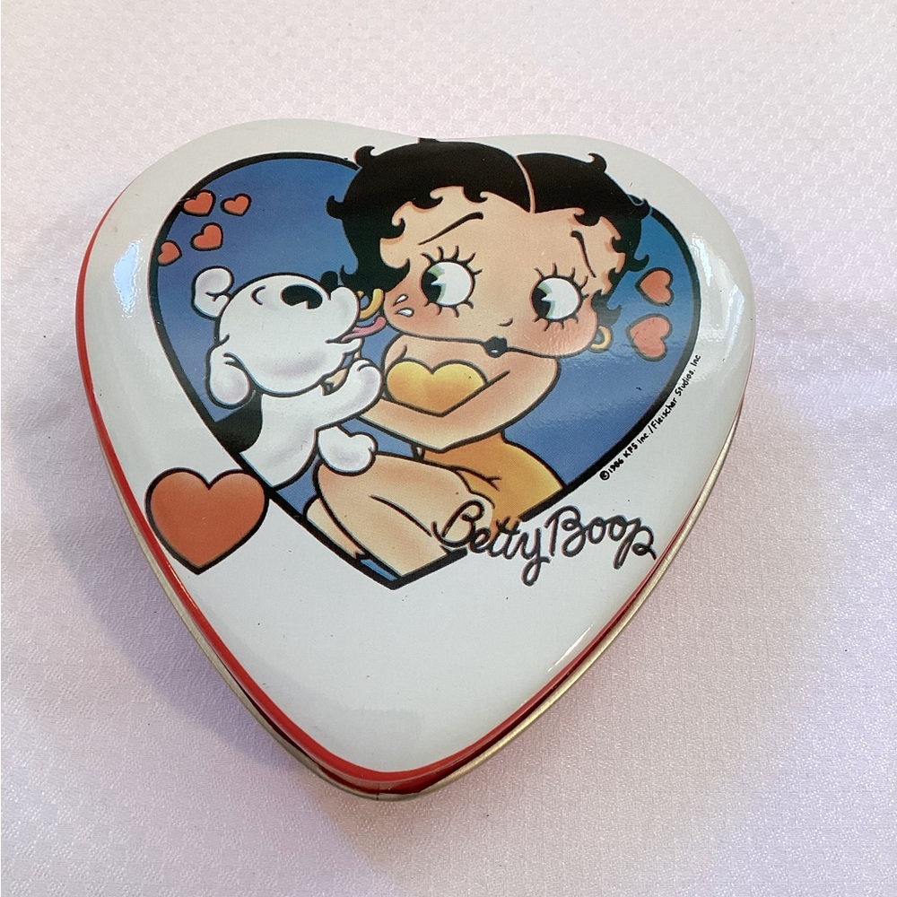 Vandor Betty Boop Candle Heart Shape Metal Box